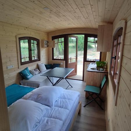 Roulotte Tout Confort A La Ferme Saint-Lumine-de-Coutais Extérieur photo